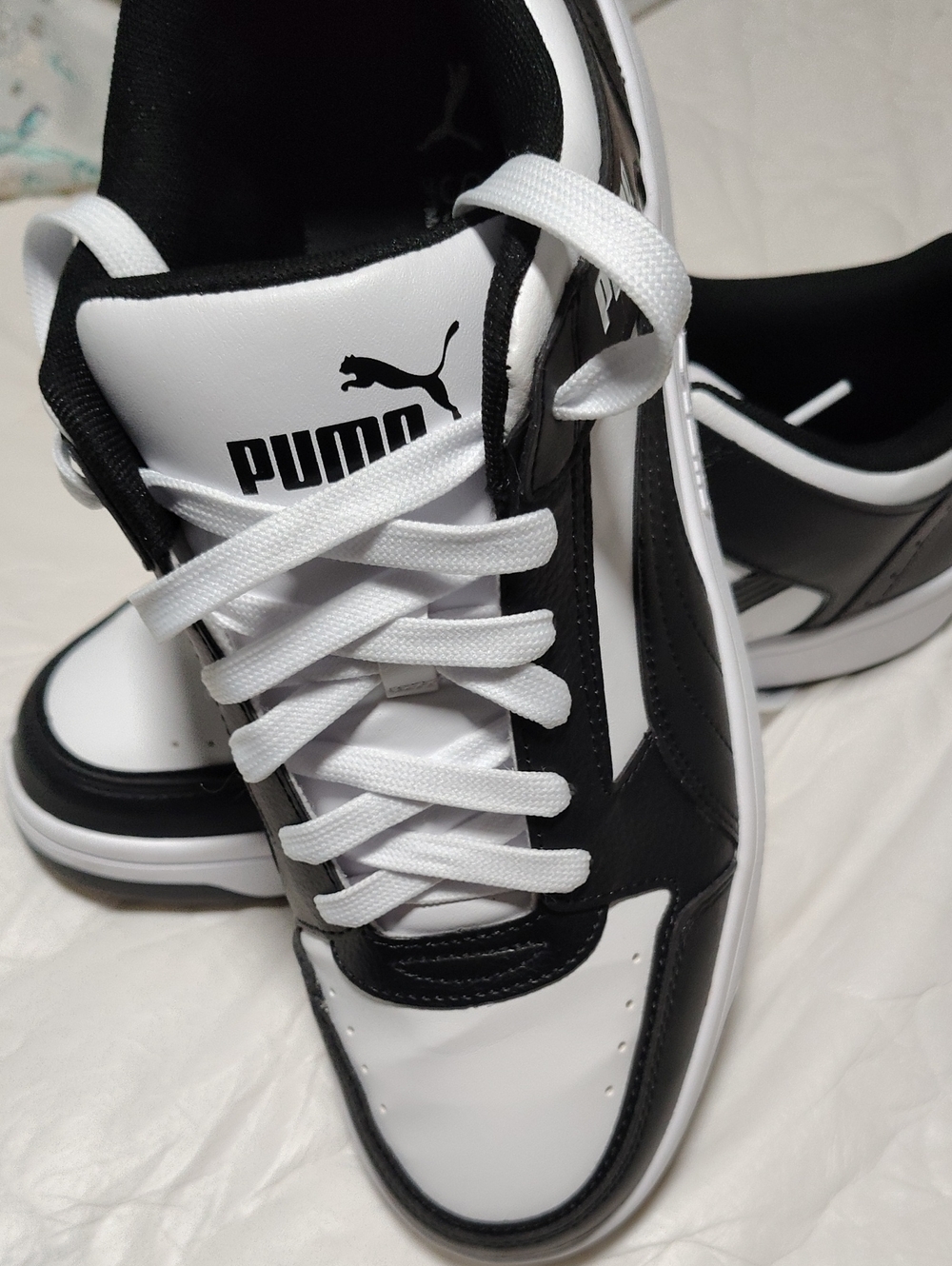 PUMA Caven Sneakers White & Black US 7.5